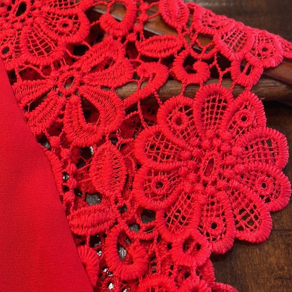 Express Red Blouse L - Picture 5 of 8